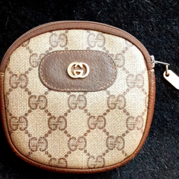Gucci Handbags - Gucci change purse (vintage)